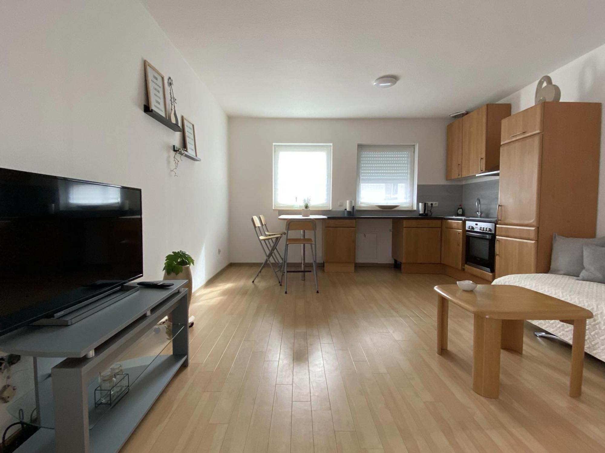 Neu Apartment In Schloss Naehe,Parkplatz, Netflix Sogel Luaran gambar